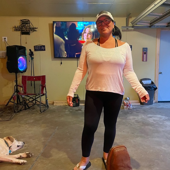 COPIED: Oh so cute ZYIA NAMASTE WHITE T. - Picture 3 of 6